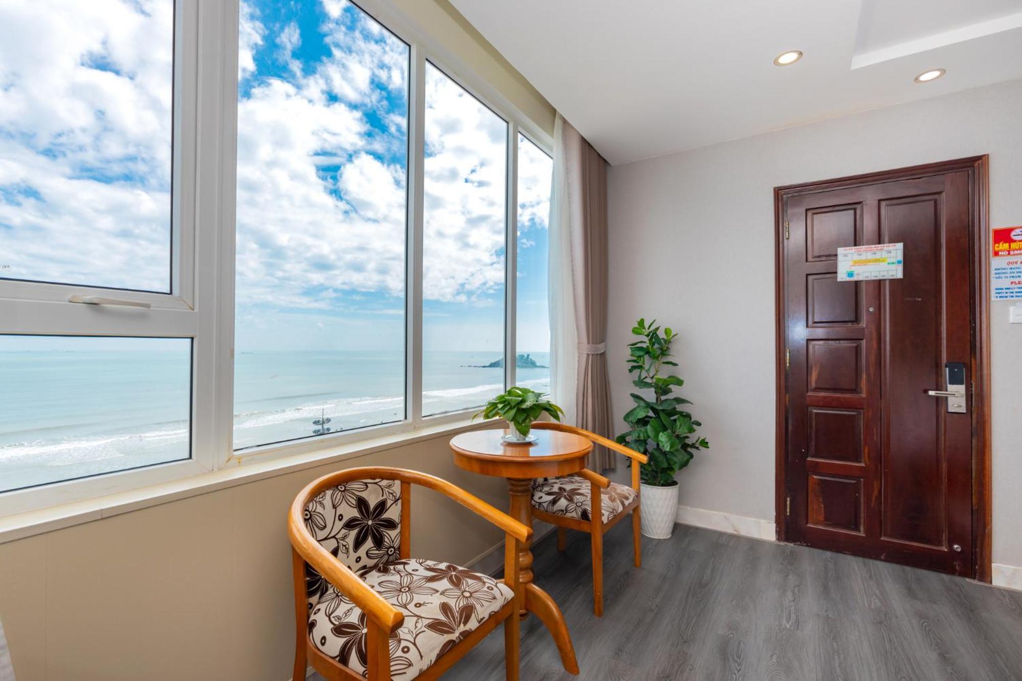Ngoc Hanh Beach Hotel Вунг Тау Екстериор снимка