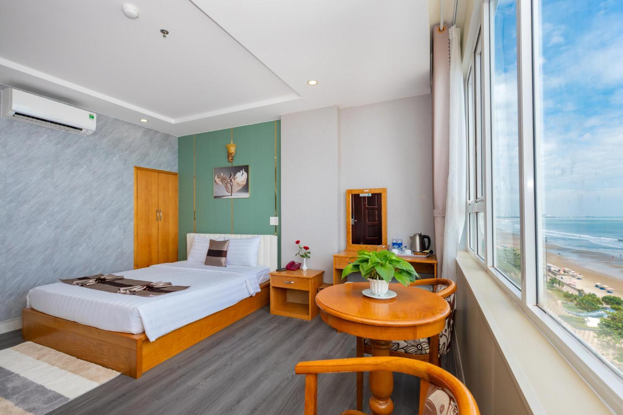 Ngoc Hanh Beach Hotel Вунг Тау Екстериор снимка