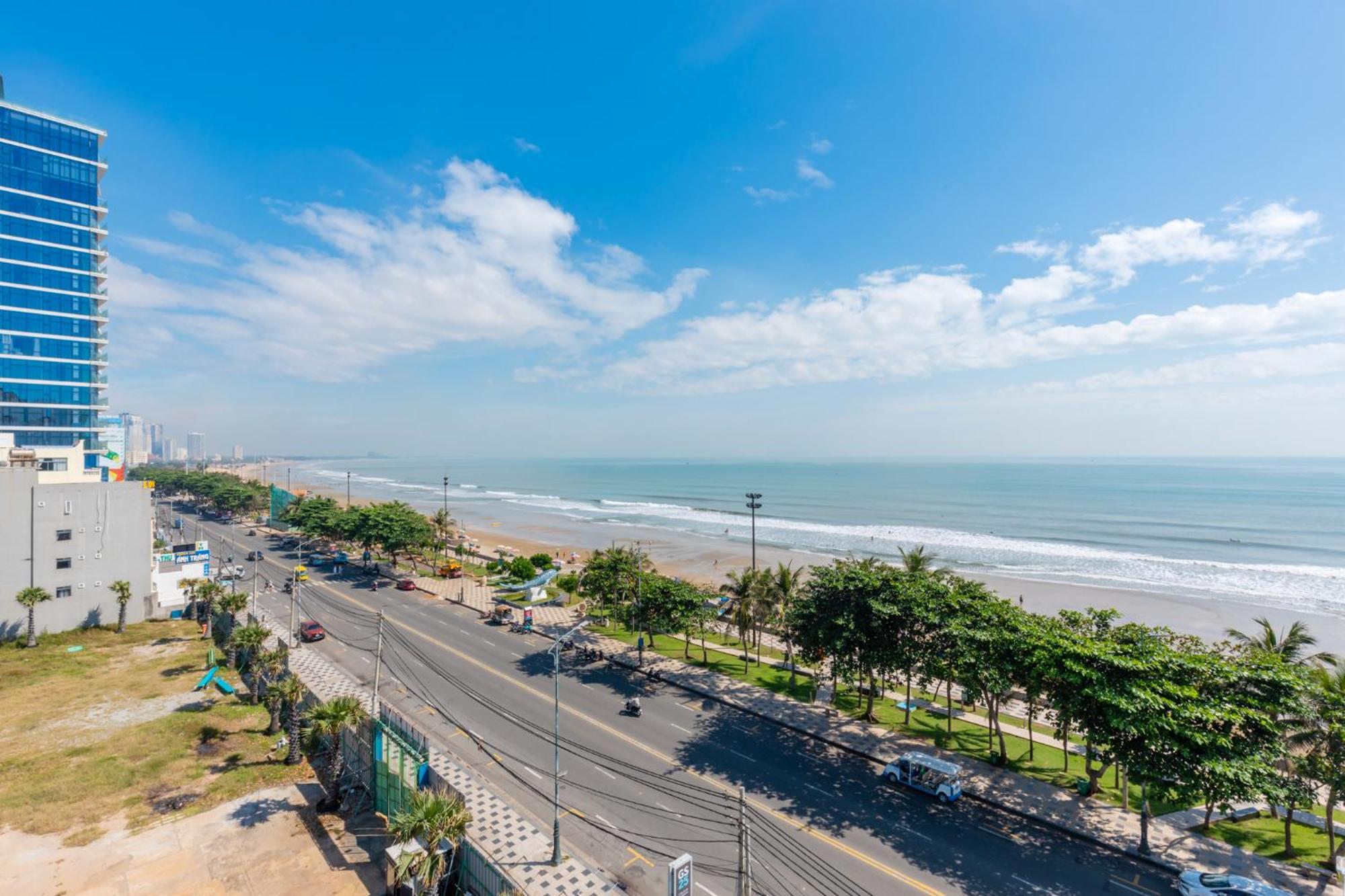 Ngoc Hanh Beach Hotel Вунг Тау Екстериор снимка